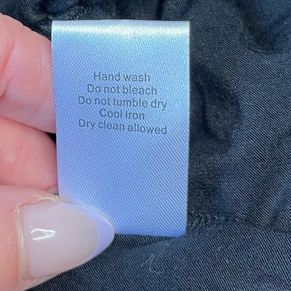 Scoop NYC Black Ruffle Flutter Sleeve Layered Blouse - Size Small - Picture 11 of 12